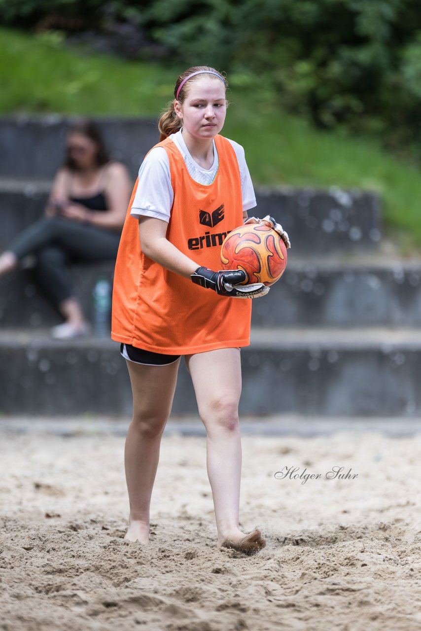 Bild 84 - wBJ/wCJ Beachsoccer Cup